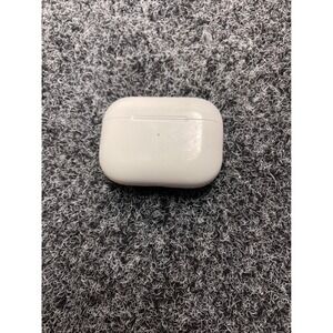 GENUINE Apple AirPods Pro 2nd Gen MagSafe Charging Case USB-C White A2968